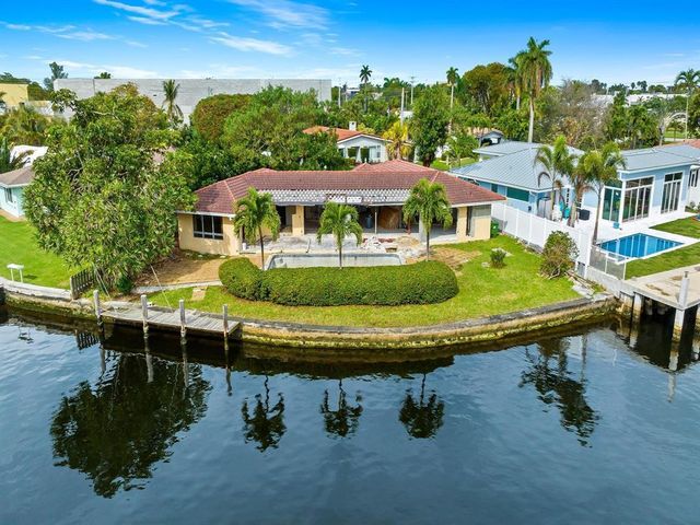 2212 NE 17th Place, Fort Lauderdale, FL 33305