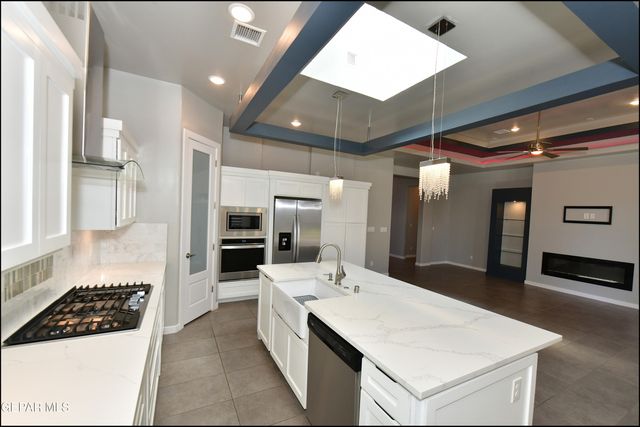 2412 Tierra Lejana Place, El Paso, TX 79938