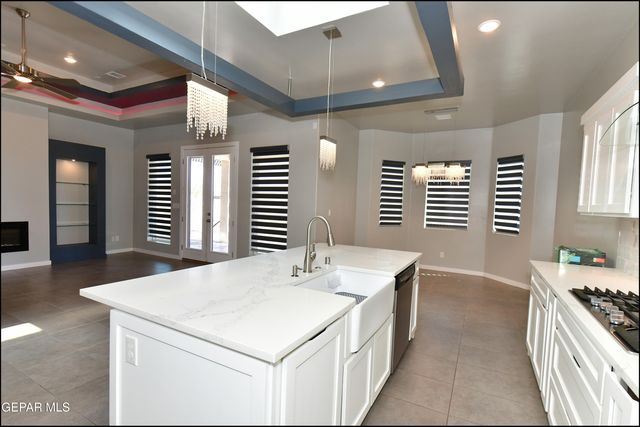 2412 Tierra Lejana Place, El Paso, TX 79938