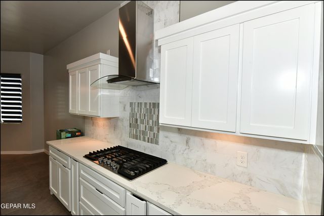 2412 Tierra Lejana Place, El Paso, TX 79938