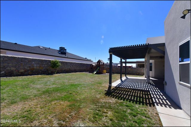 2412 Tierra Lejana Place, El Paso, TX 79938