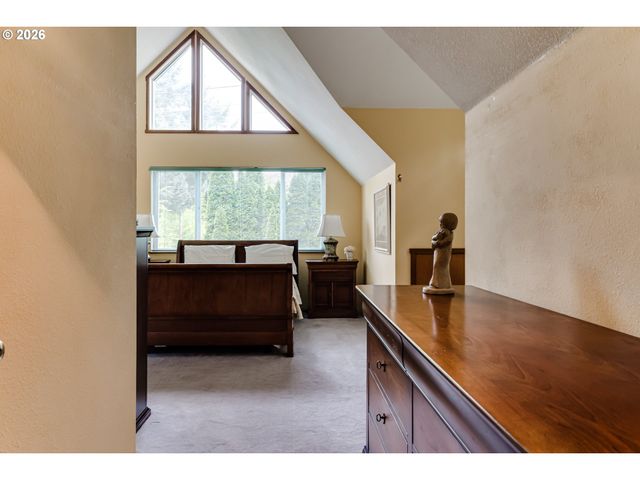 2307 W 28TH Ave, Eugene, OR 97405