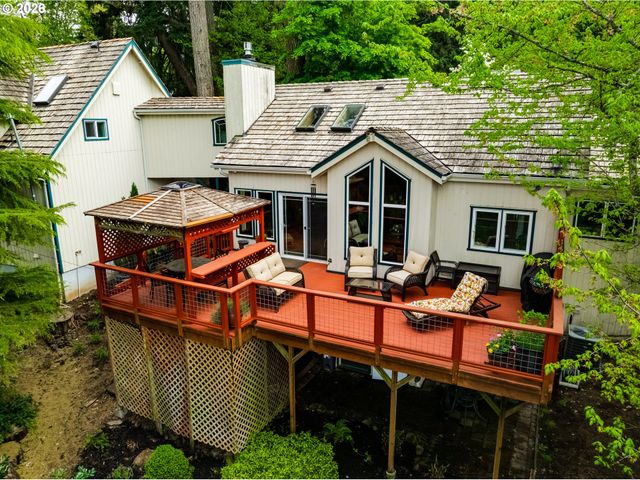 2307 W 28TH Ave, Eugene, OR 97405