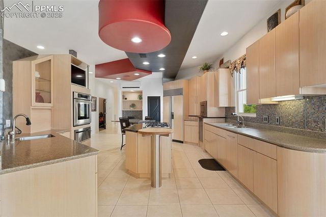 3250 Muirfield Drive, Colorado Springs, CO 80907