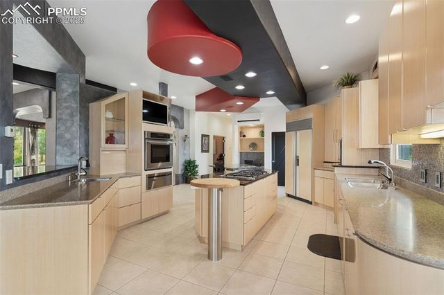 3250 Muirfield Drive, Colorado Springs, CO 80907