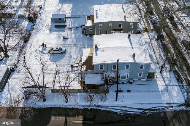 1000 W 3RD ST W, Florence, NJ 08518