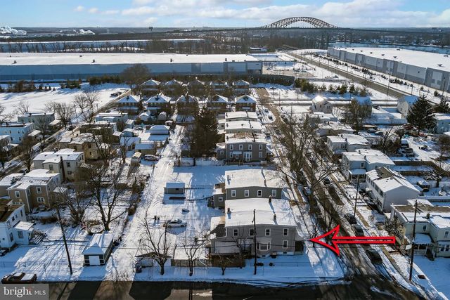 1000 W 3RD ST W, Florence, NJ 08518