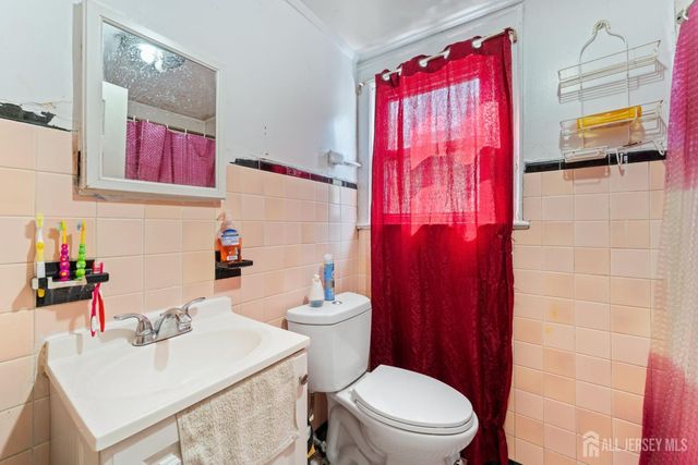 68 Welton Street, New Brunswick, NJ 08901