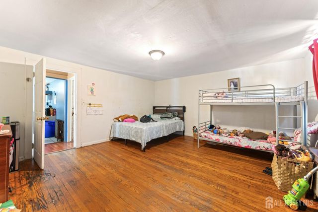 68 Welton Street, New Brunswick, NJ 08901