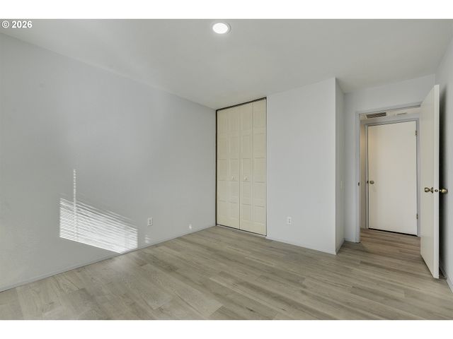 15765 Sw HIGHLAND Ct, Portland, OR 97224