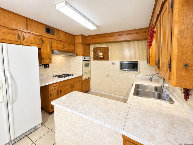 7931 RIMFIRE DR, San Antonio, TX 78227