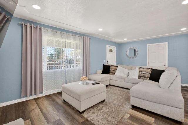 24 Amesti Road, Watsonville, CA 95076