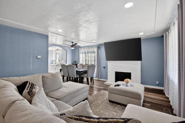 24 Amesti Road, Watsonville, CA 95076