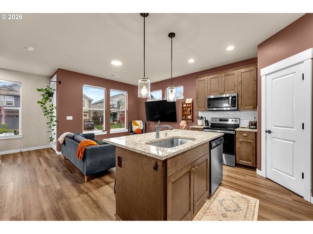 7227 S 11TH St, Ridgefield, WA 98642