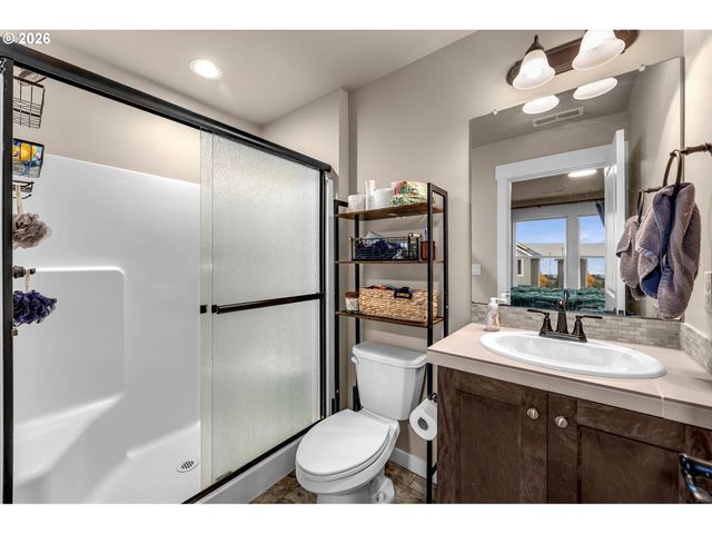 7227 S 11TH St, Ridgefield, WA 98642
