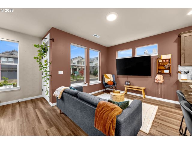 7227 S 11TH St, Ridgefield, WA 98642
