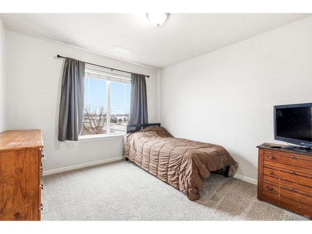 121 Ferris Ln, Erie, CO 80516