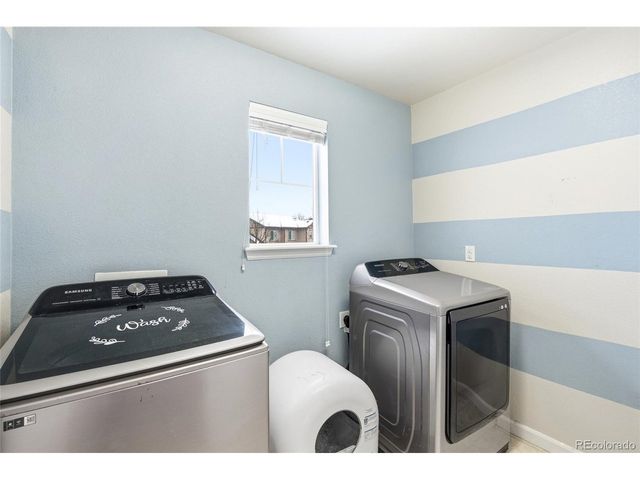 121 Ferris Ln, Erie, CO 80516