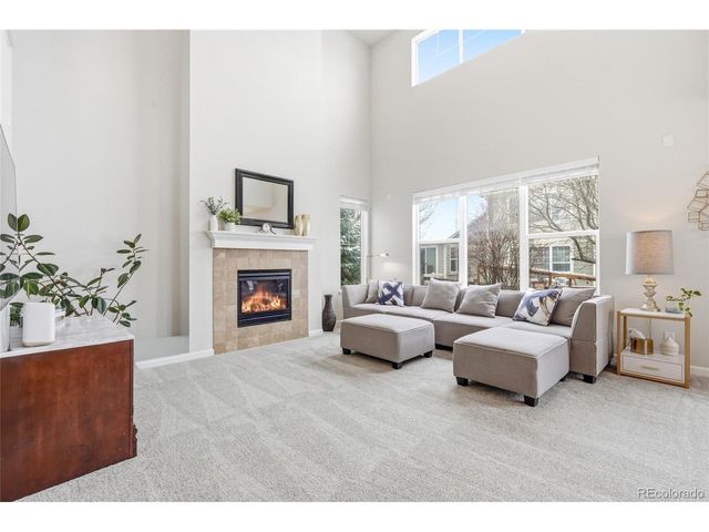 121 Ferris Ln, Erie, CO 80516