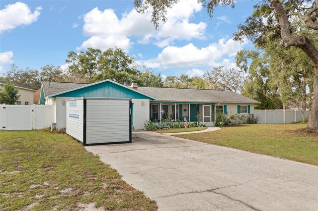 4871 MOCKINGBIRD DRIVE, Dade City, FL 33523