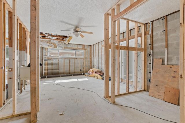 4871 MOCKINGBIRD DRIVE, Dade City, FL 33523