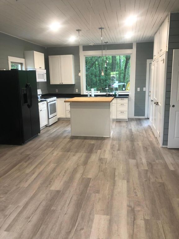 5935 Cleveland Road B, Clayton, NC 27520