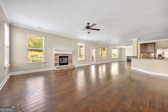910 Southfork Drive, Loganville, GA 30052