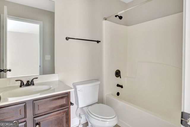 910 Southfork Drive, Loganville, GA 30052