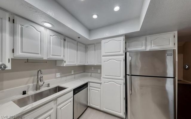 2605 South Durango Drive 202, Las Vegas, NV 89117