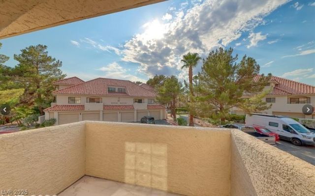 2605 South Durango Drive 202, Las Vegas, NV 89117