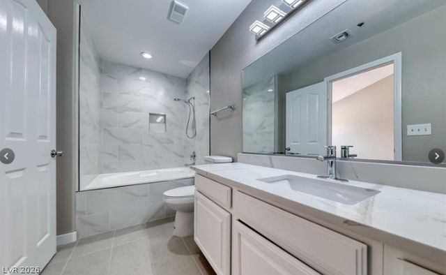 2605 South Durango Drive 202, Las Vegas, NV 89117