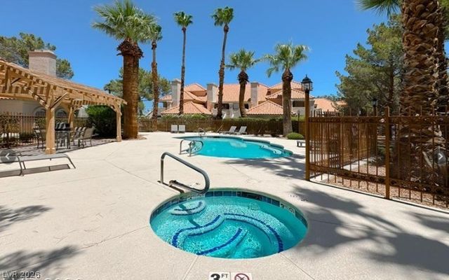 2605 South Durango Drive 202, Las Vegas, NV 89117