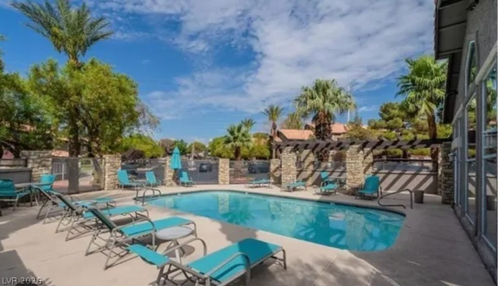 2605 South Durango Drive 202, Las Vegas, NV 89117