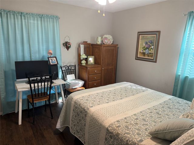 3204 NE 10th Street, Mineral Wells, TX 76067