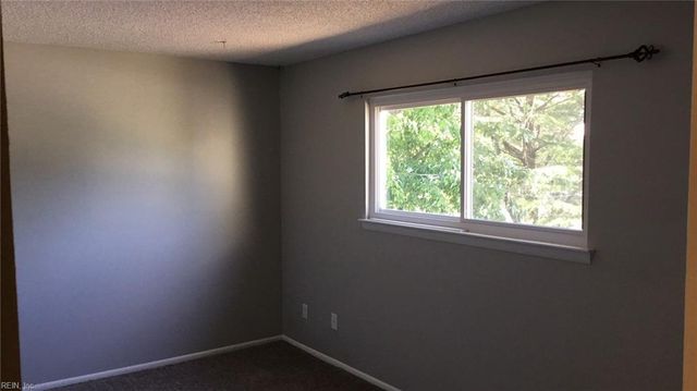 3505 Mountain DR, Virginia Beach, VA 23453
