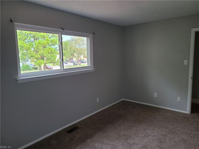 3505 Mountain DR, Virginia Beach, VA 23453