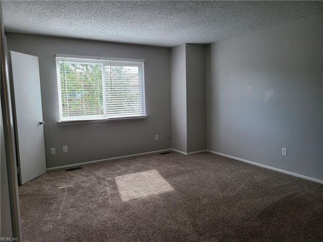 3505 Mountain DR, Virginia Beach, VA 23453
