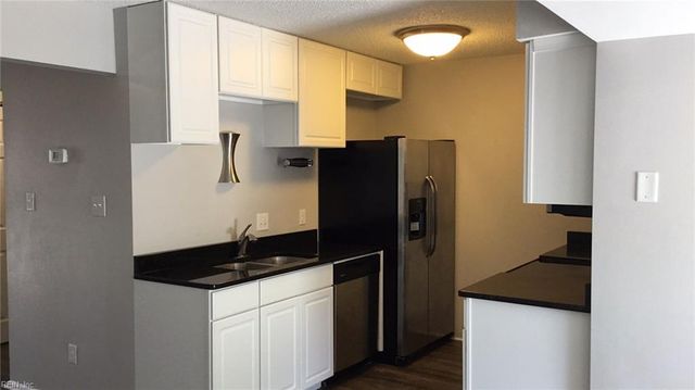 3505 Mountain DR, Virginia Beach, VA 23453