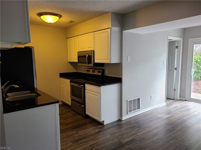 3505 Mountain DR, Virginia Beach, VA 23453