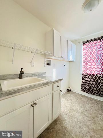 20 LIPPITT RD, Honey Brook, PA 19344