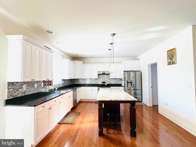 20 LIPPITT RD, Honey Brook, PA 19344