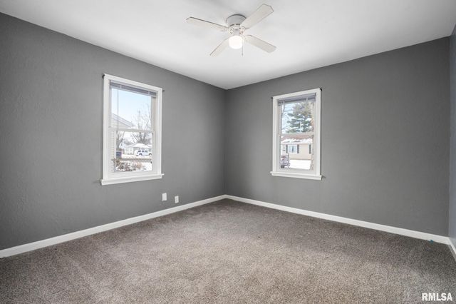 1418 N 12TH Street, Pekin, IL 61554