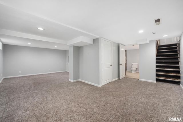 1418 N 12TH Street, Pekin, IL 61554