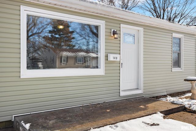 1418 N 12TH Street, Pekin, IL 61554