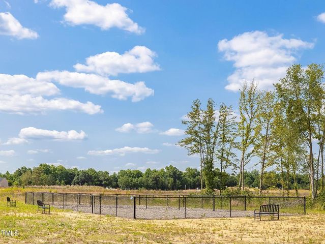 542 Winding Crk Drive, Lillington, NC 27546