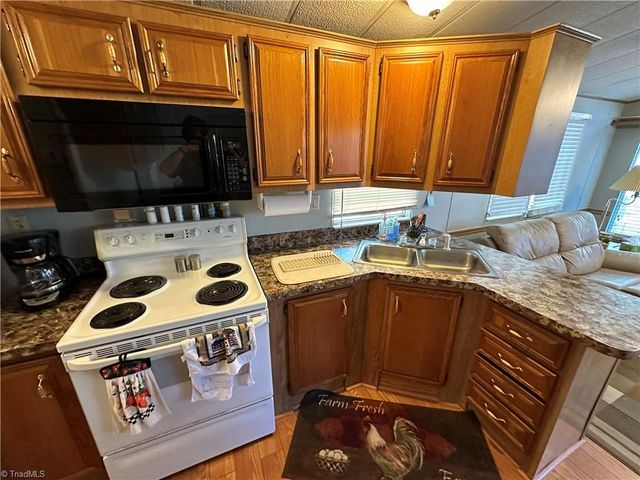 108 Meadowview Circle, New London, NC 28127