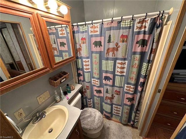 108 Meadowview Circle, New London, NC 28127