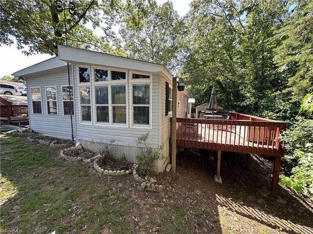 108 Meadowview Circle, New London, NC 28127