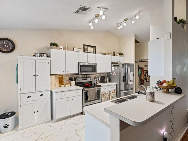 6724 CHERRY ROAD, Ocala, FL 34472