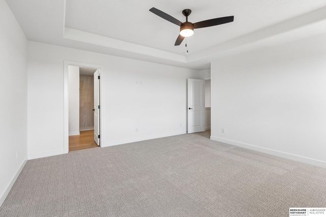 21433 Y Street, Elkhorn, NE 68022